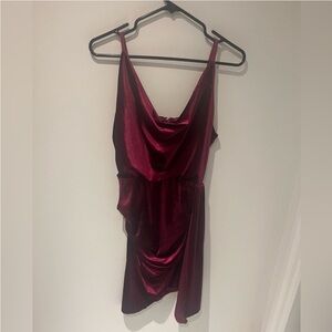TFNC Deep Red / Burgundy Velvet Ruched Cocktail Dress